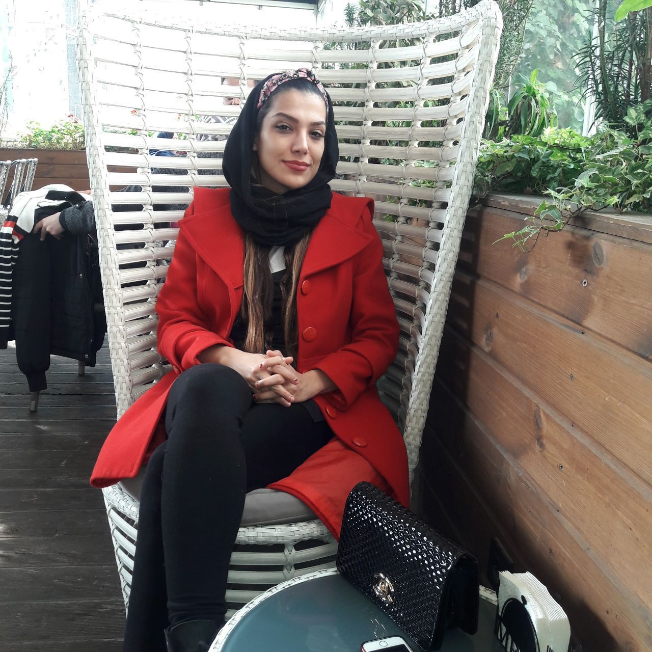 قبل از همه شهرزادخان اردلان بخواند