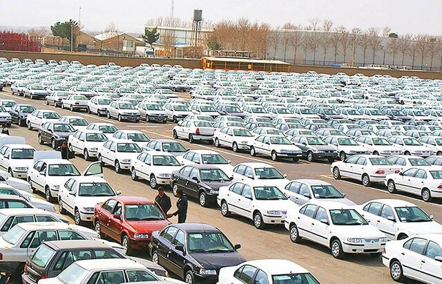 تاکید همتی بر ایجاد بازار رقابتی در صنعت خودروسازان