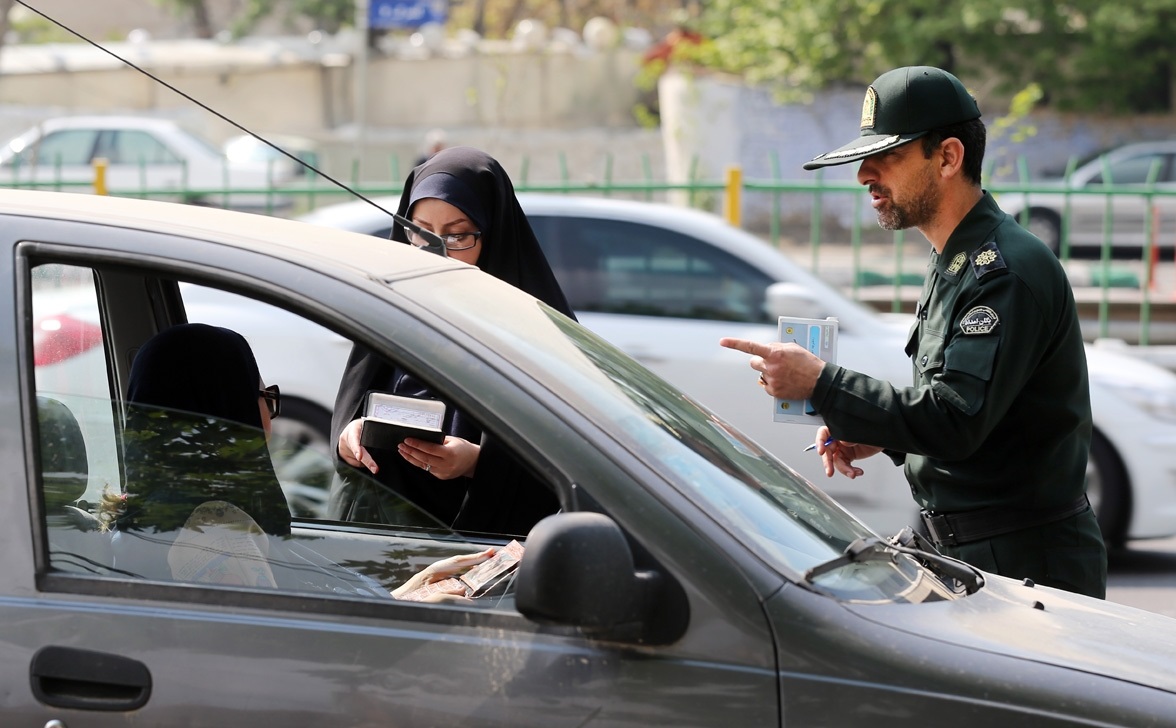 سخنگوی نیروی انتظامی: برطرف شدن ایراد سامانه ثبت کشف حجاب در خودرو