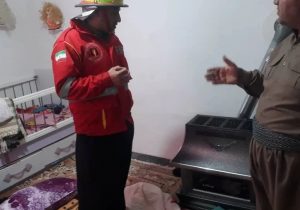 مرگ آرام مادر سردشتی کنار شعله‌های زرد رنگ بخاری
